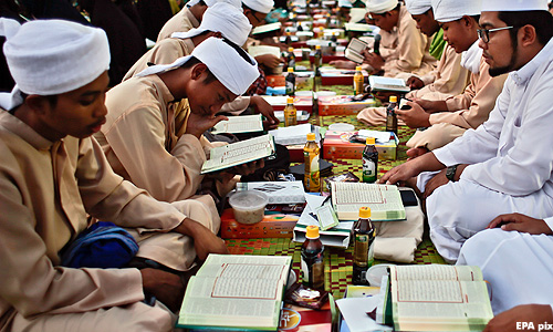 Perlis prince tells Muslims to change their attitudes