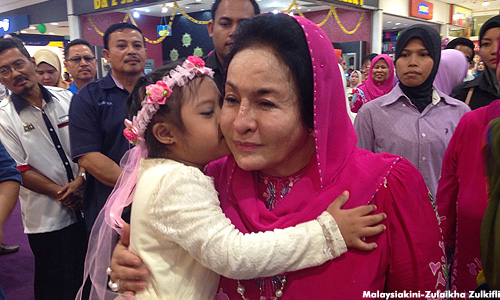 'PM's wife helped thousands of children but what has Rafizi done?'