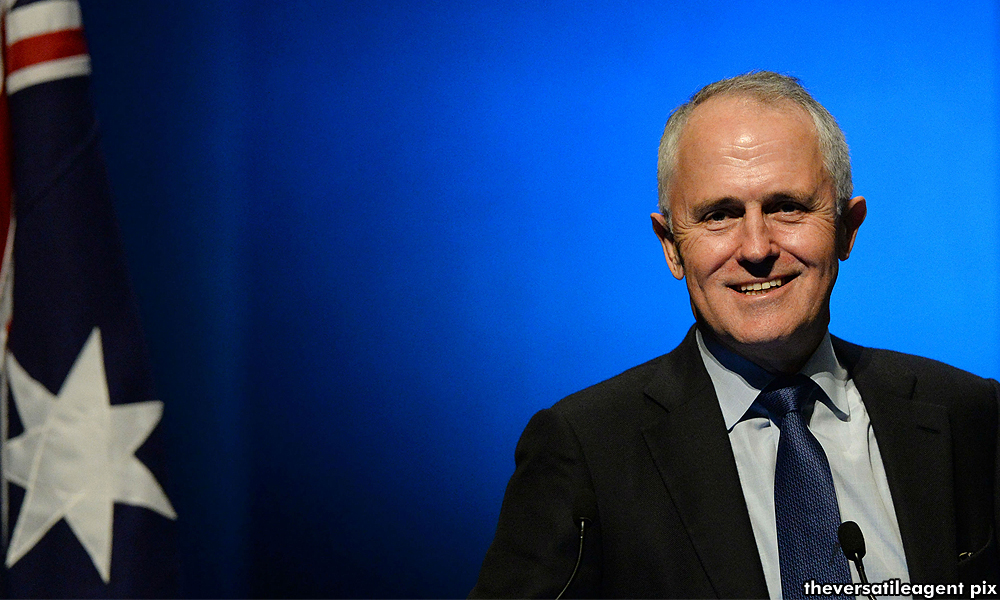 Trump confirms refugee deal with Australia still on