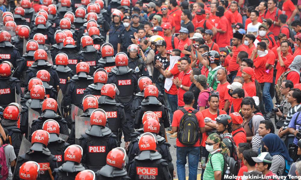 We will not let Red Shirts and Yellow Shirts clash, assures IGP