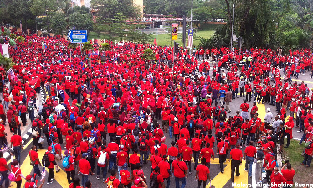 Gerakan Baju Merah buat laporan polis terhadap Maria Chin