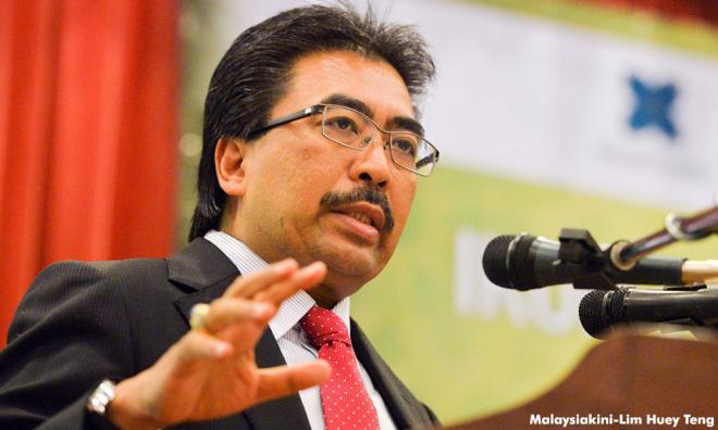Johari pledges to help opposition MPs support RM1RM buyers Johari pledges to help opposition MPs support RM1RM buyers
