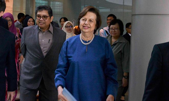 Zeti mulakan tugas pengerusi PNB