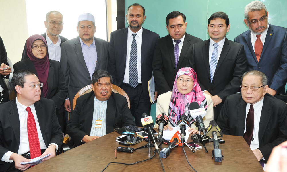 No-confidence debacle fails to inspire confidence in Pakatan