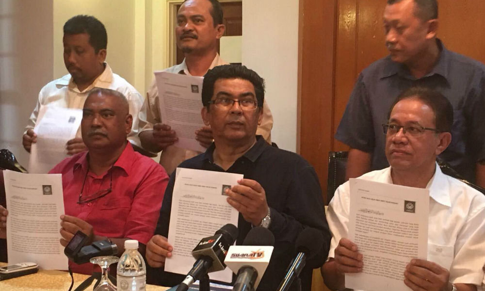 Umno rebels unfazed by action, to step up quit call