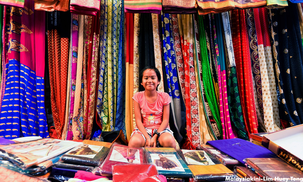 Hawkers in Brickfields want to stay put