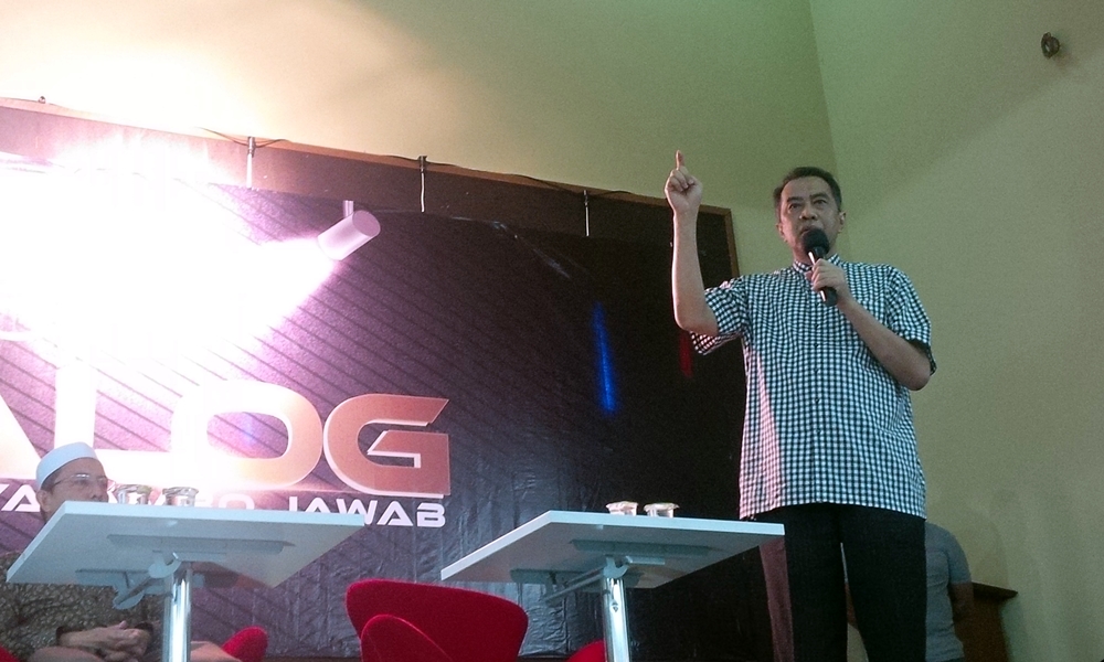 Husam: Ketua Dewan Ulama PAS macam samseng