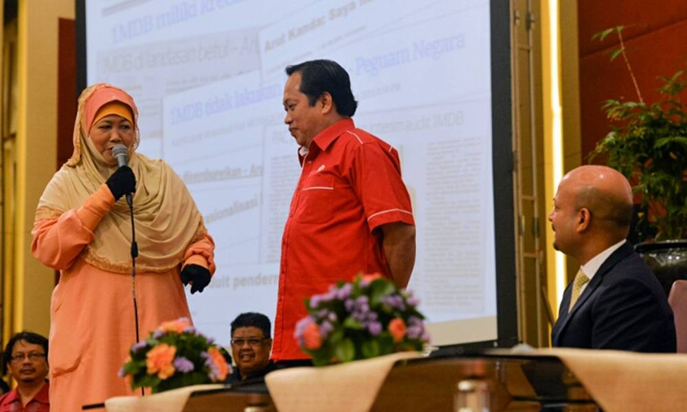 Amidst grilling, 1MDB chief gets asked on a date