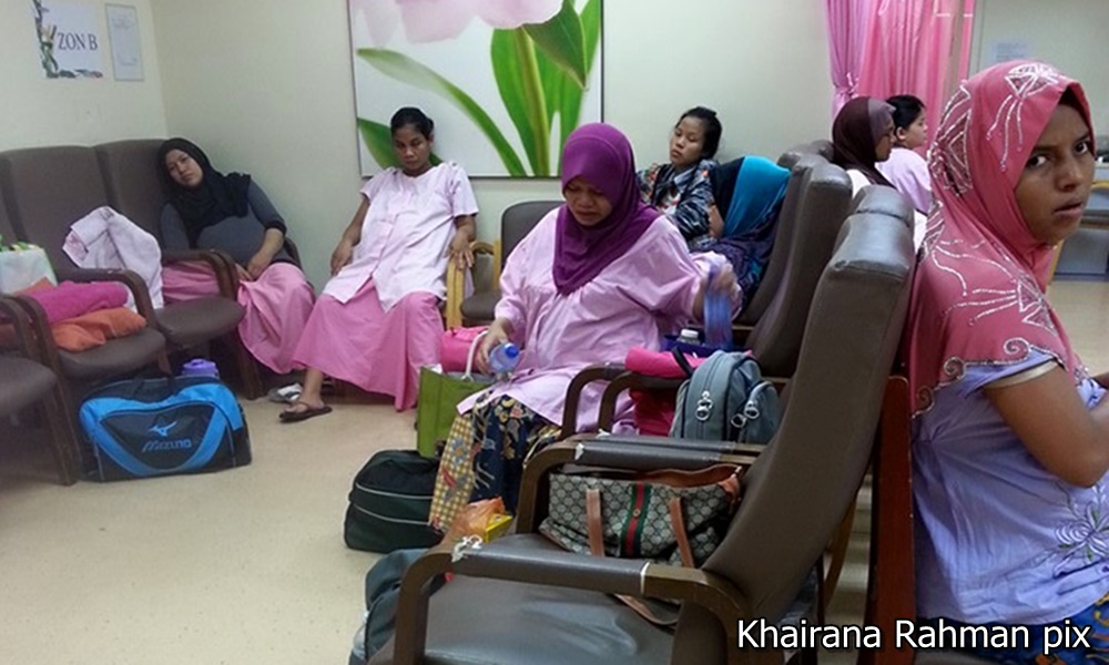 Hospital checks 'pregnant mums lying on floor' claim