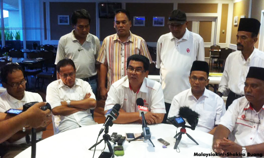 Nine Umno rebels to know fate in two weeks