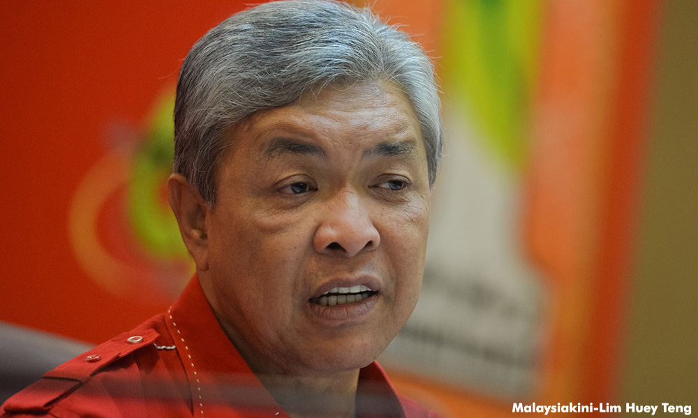 Muhyiddin, a broken piece of rope from the Umno raft?