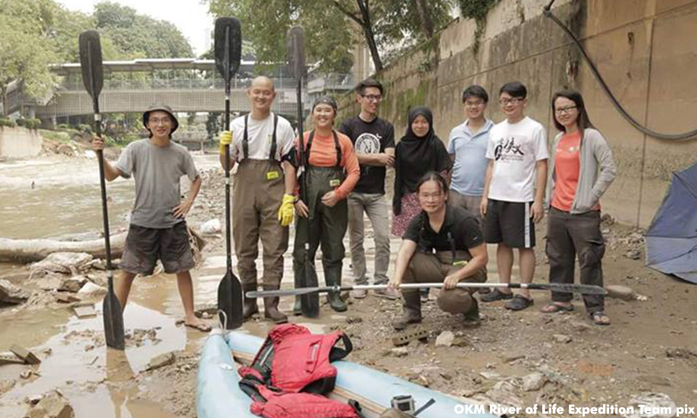Taking the plunge in KL’s polluted river