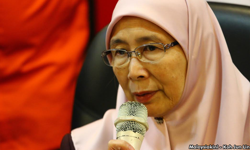 Azizah rasa belum perlu jumpa Mahathir