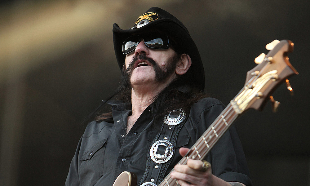 Hard rock legend Lemmy dies of cancer