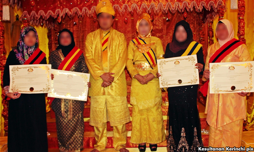 Malacca police arrest 'Queen Mother'