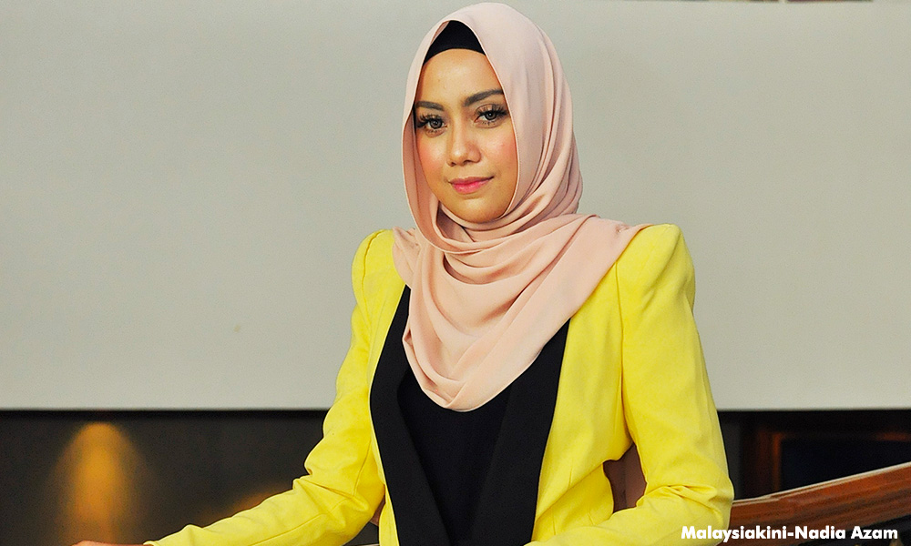 Mia nak jadi wanita bertudung jahat