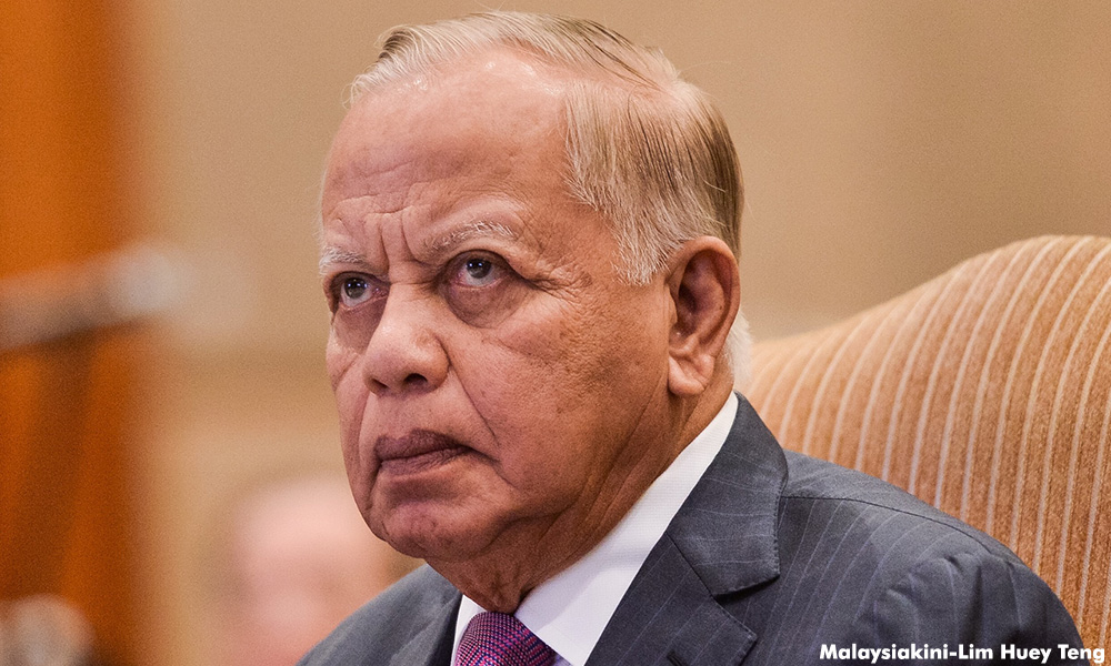 Khalil sworn in as Yang Dipertua of Malacca for fourth term