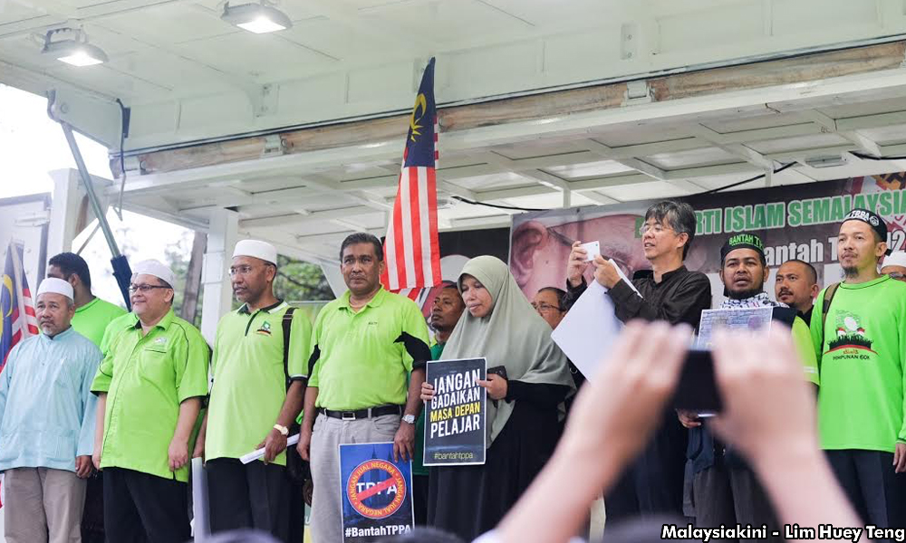 Is PAS competent to lead the opposition as it desires?
