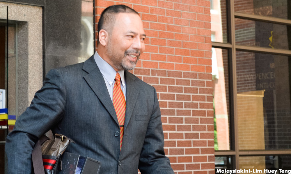 Why didn't you fight Dr M when he was the boss, Khairuddin asks Pandikar