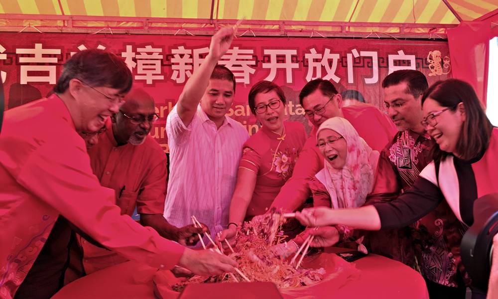 Azmin: PKR will defend Penang state reps who lost directorships