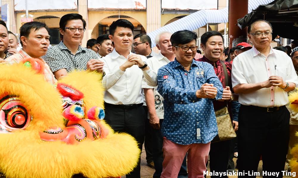 茨厂街欢迎纳吉,不要嘉玛<br>商贩公会冀忘却红衫军事件