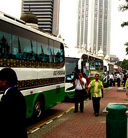 bar council putrajaya judiciary lingam protest 260907 busload