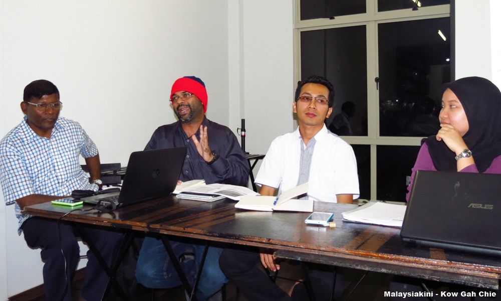 Share good deeds of foreign workers to change misconception