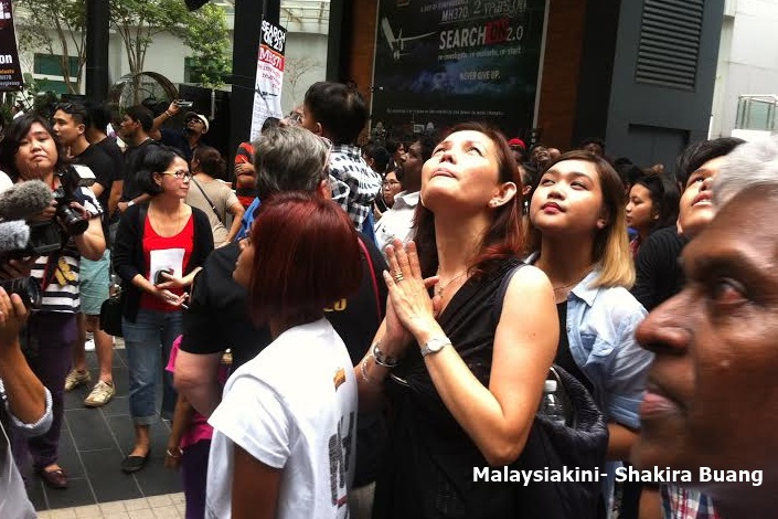 Gov't, MAS ordered to provide more info in MH370 suit