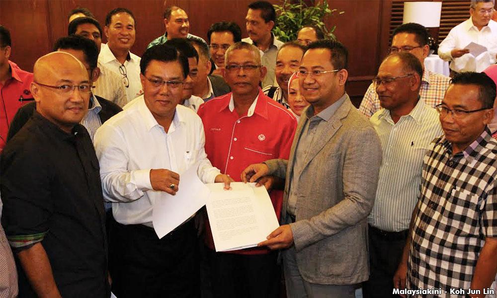 Dr M, Muhyiddin bersekongkol dengan aktivis LGBT?