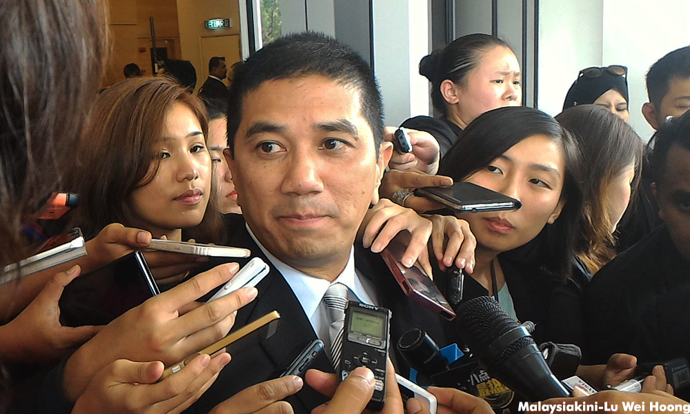 Sarawak sends Selangor MB back, PKR says 'black' day