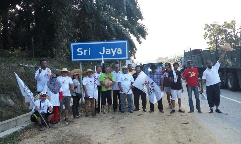 Anti-bauxite walkers brave rain on Day 2