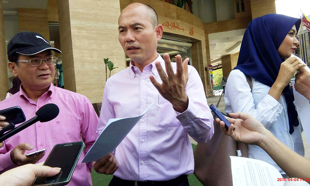 Najib, Arul harus dilarang keluar negara - DAP
