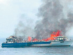 mersing ferry disaster fire 161007