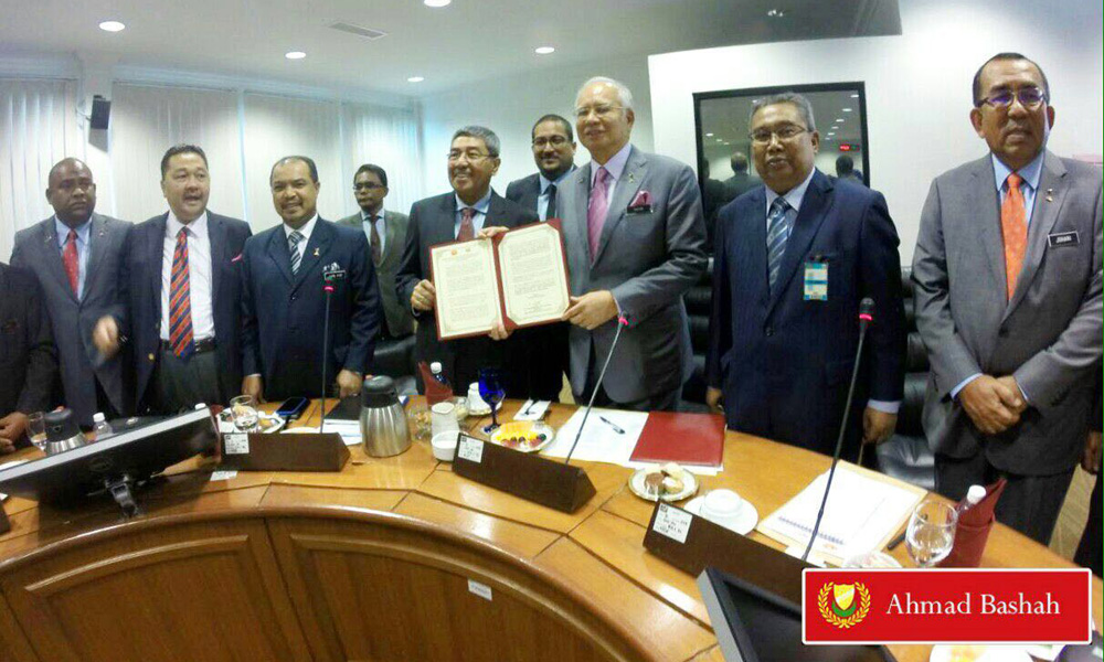 Bashah submits 'Kedah Declaration' to Najib