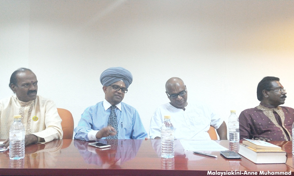 NGO ingatkan Zakir: 7 tahun jika mahu jadi sami Hindu