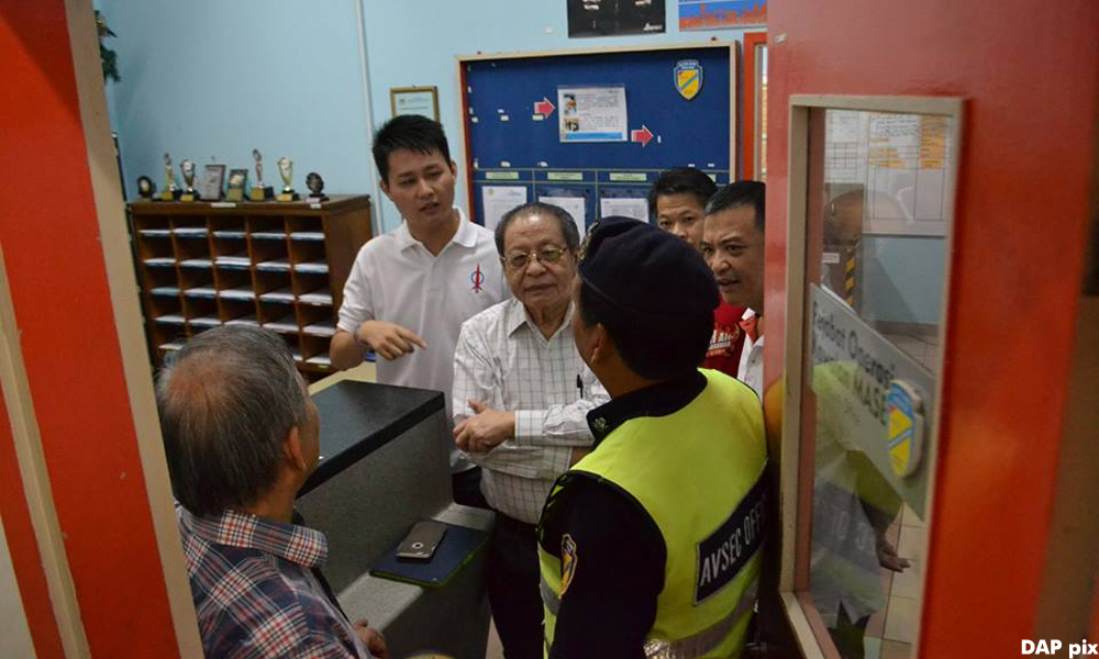 DAP's Anthony Loke latest victim of Sarawak entry ban
