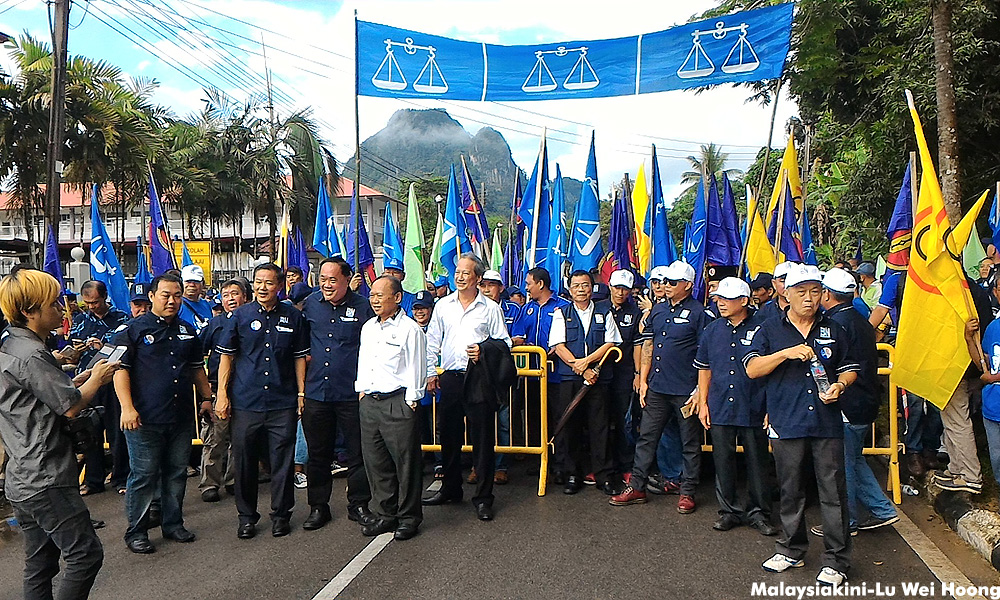 Calon tak hadir, bankrap: PKR mohon maaf