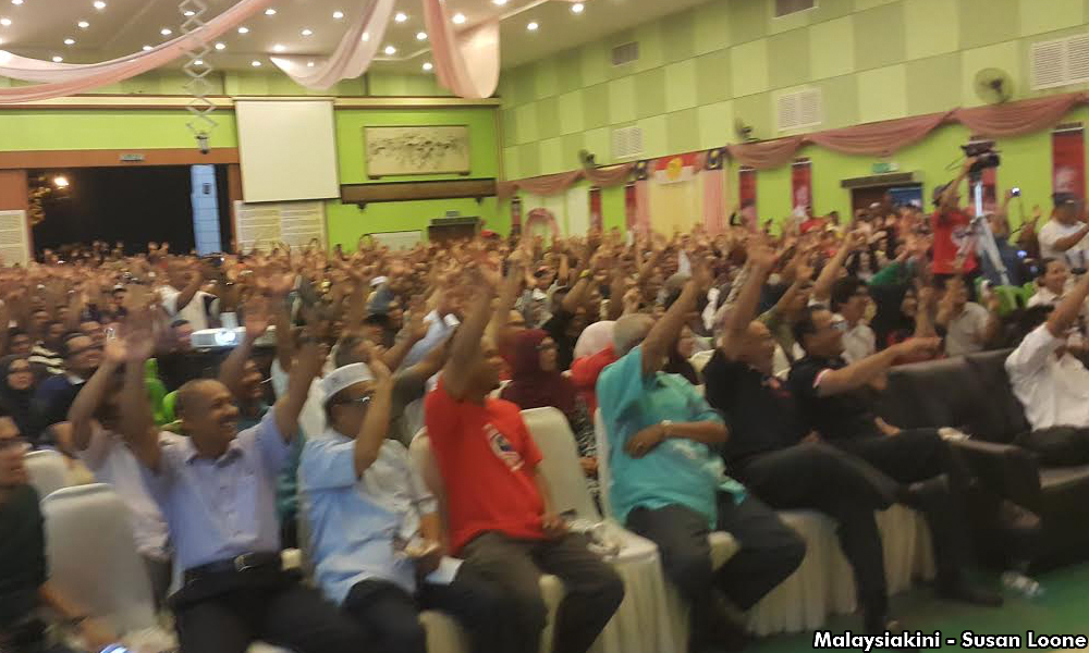 Najib tak macam bapa, kata Dr M pada orang Kedah